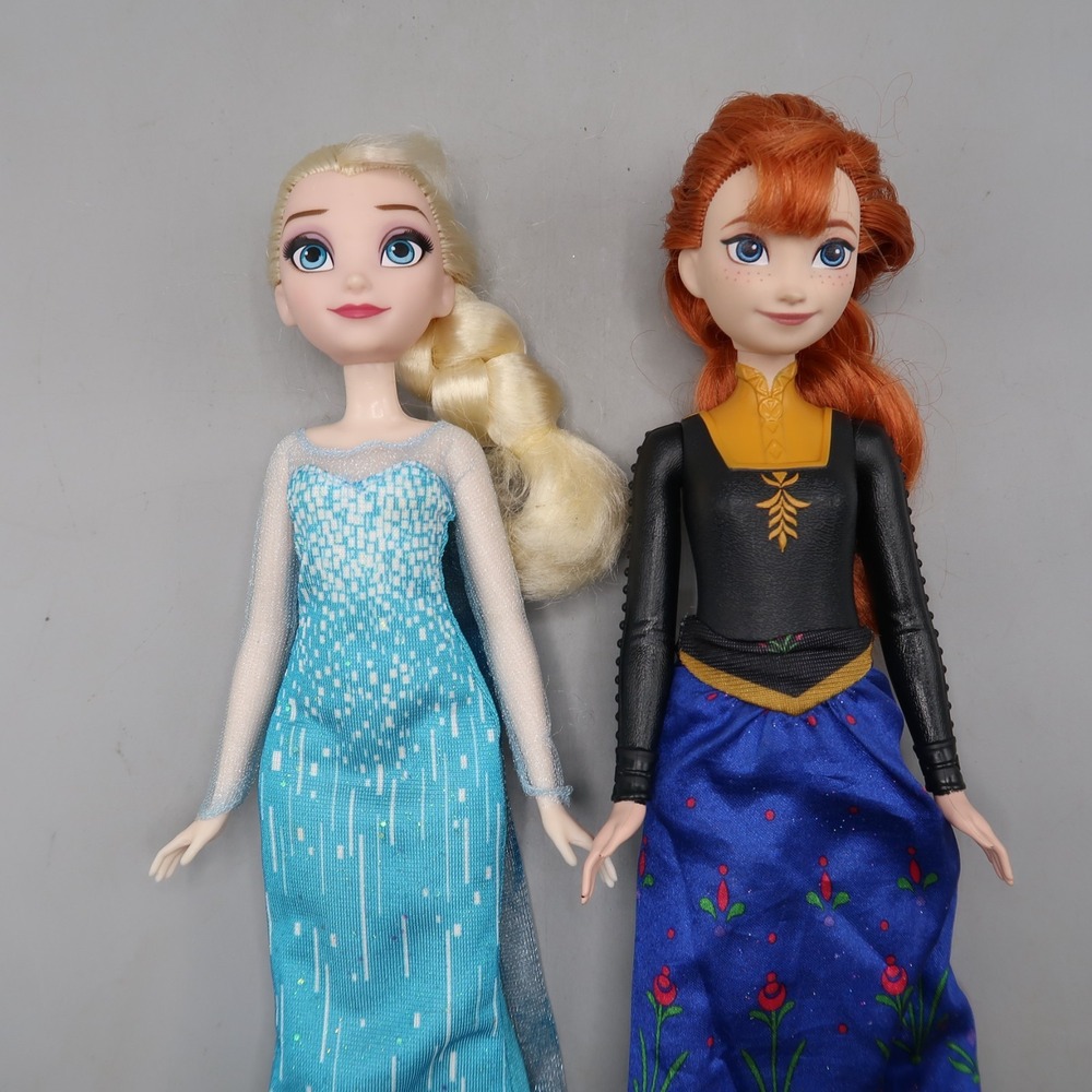 Frozen Disney Classic Barbie Doll Anna & Elsa Dolls 2008 Lot Sisters